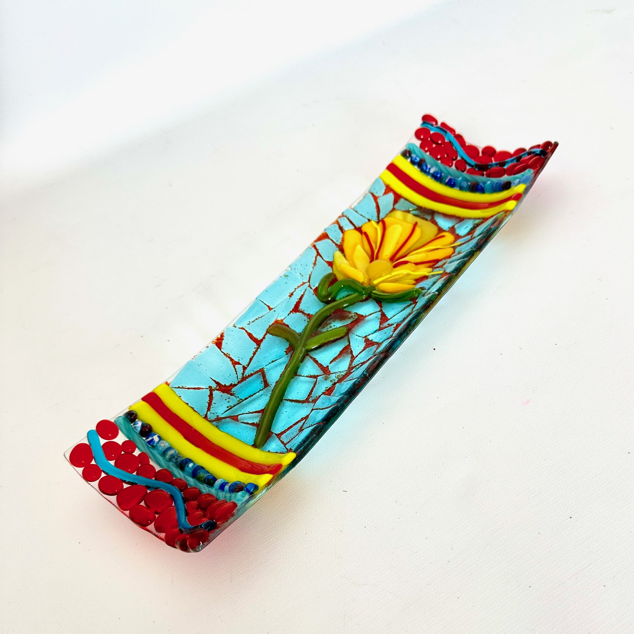 Daisy Treat – Fused Glass Art Platter - Image 3